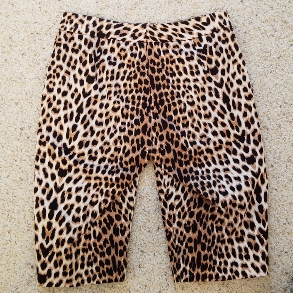 BOSTON PROPER BERMUDAS - Picture 2 of 3